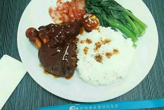 西安閻良區(qū)豬腳飯培訓(xùn)班去納里好?